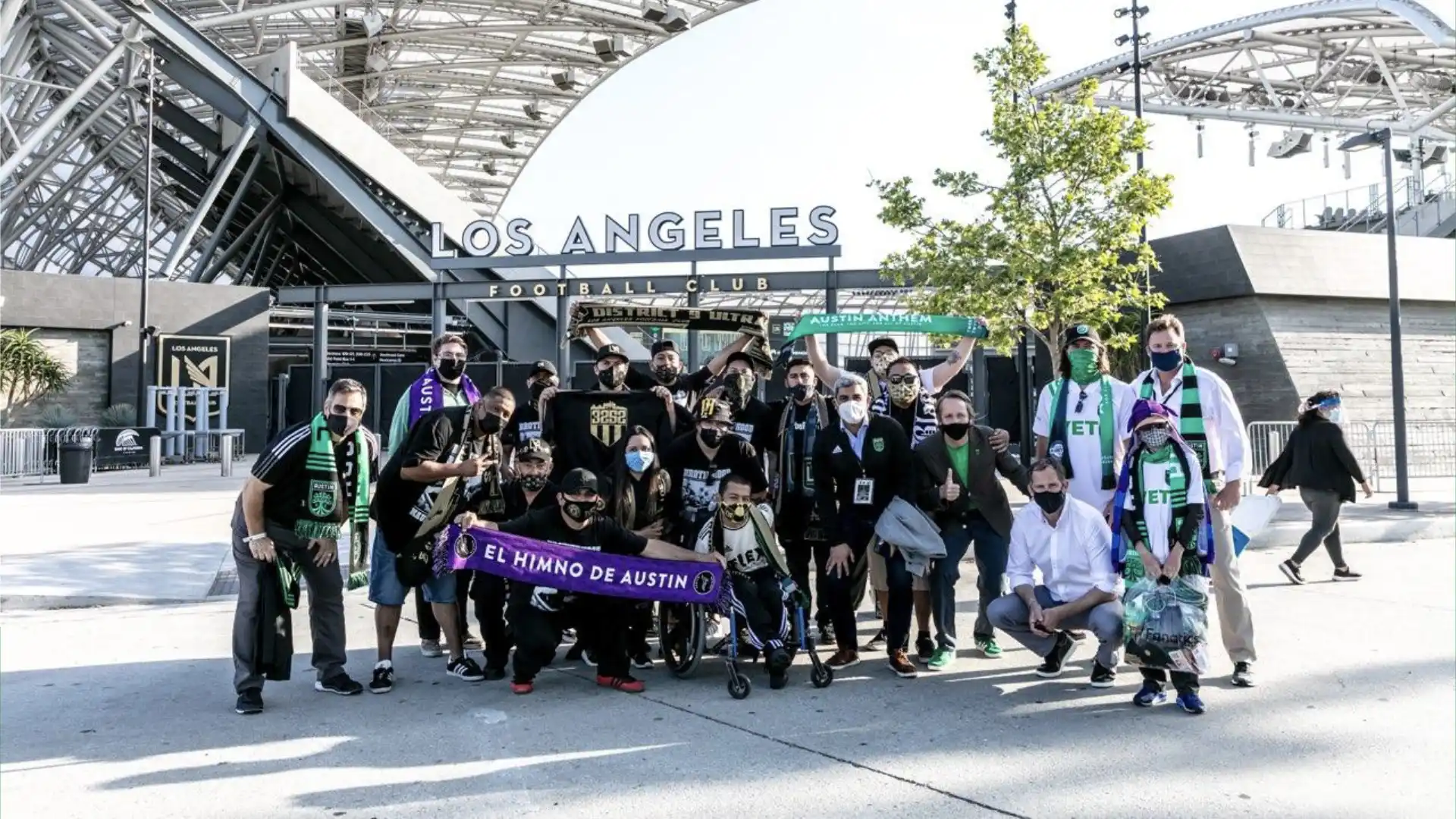 supporters in la